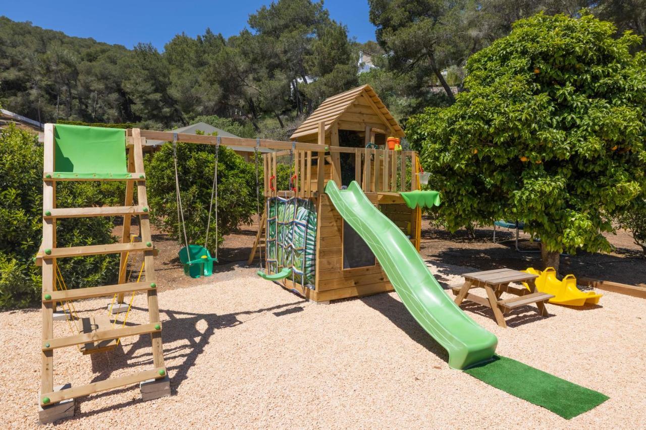 Oasis Villas Complex Cala Llonga  Bagian luar foto