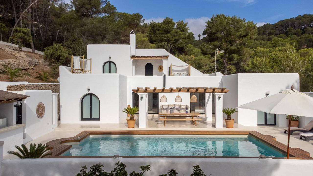 Oasis Villas Complex Cala Llonga  Bagian luar foto