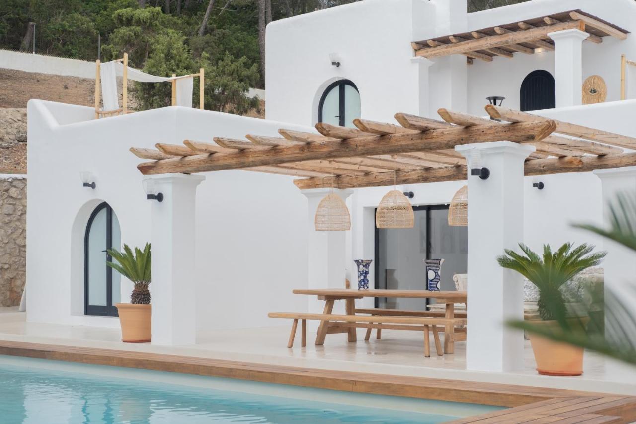 Oasis Villas Complex Cala Llonga  Bagian luar foto