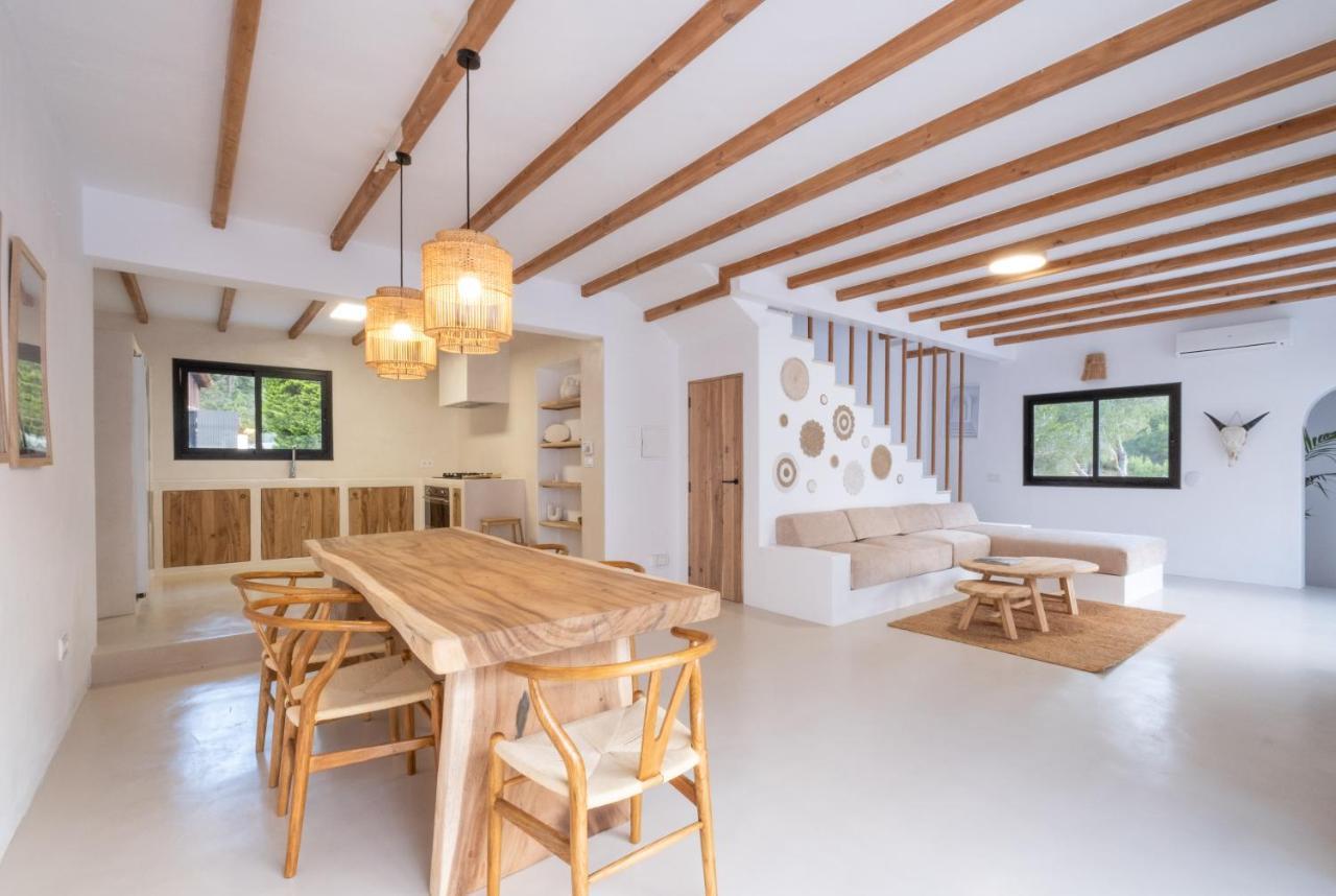Oasis Villas Complex Cala Llonga  Bagian luar foto