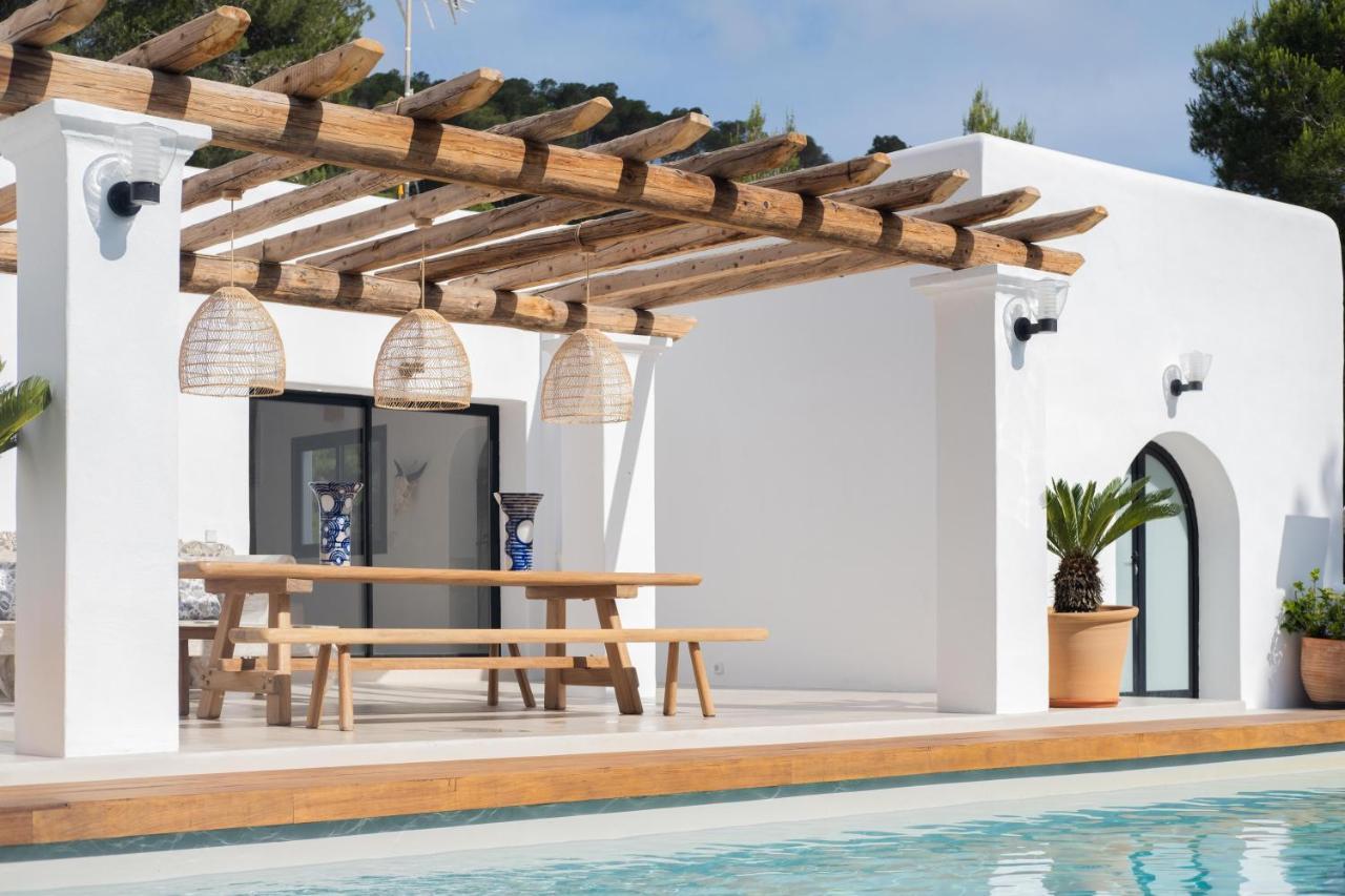 Oasis Villas Complex Cala Llonga  Bagian luar foto