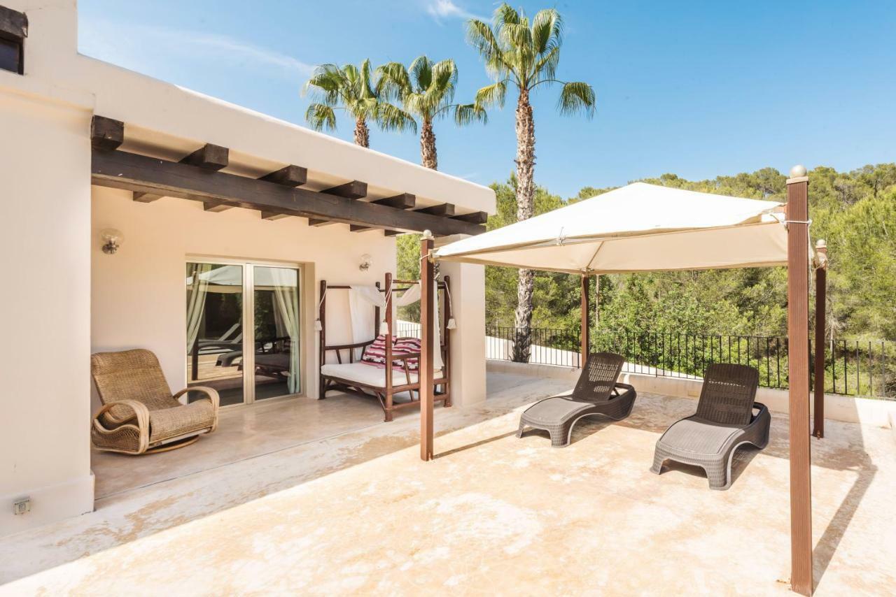Oasis Villas Complex Cala Llonga  Bagian luar foto